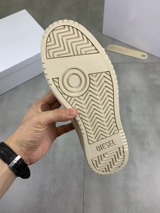 Diesel White Beige Leather Upper Perforated Toe Cap Lifestyle Sneakers 2