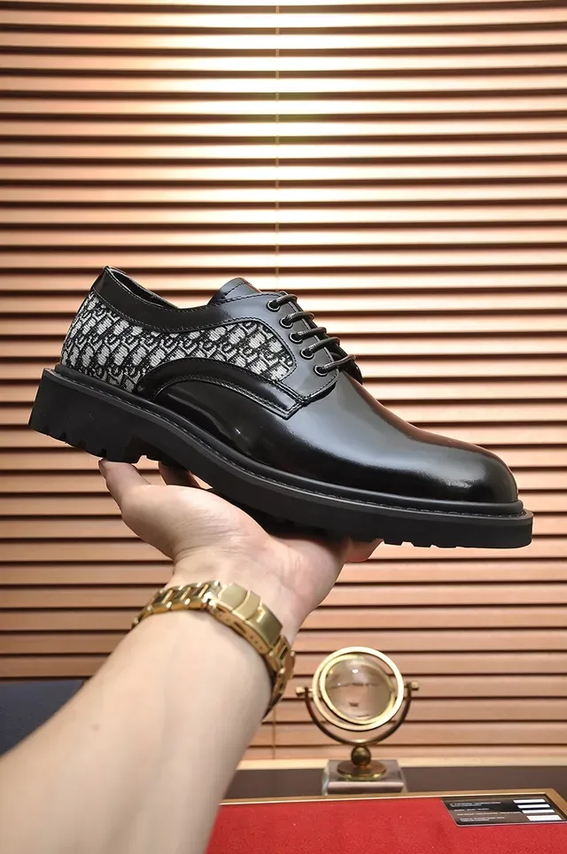 Dior B23 Noir Blanc Cuir Poli Panneaux Latéraux Jacquard Oblique Chaussures Oxford 4