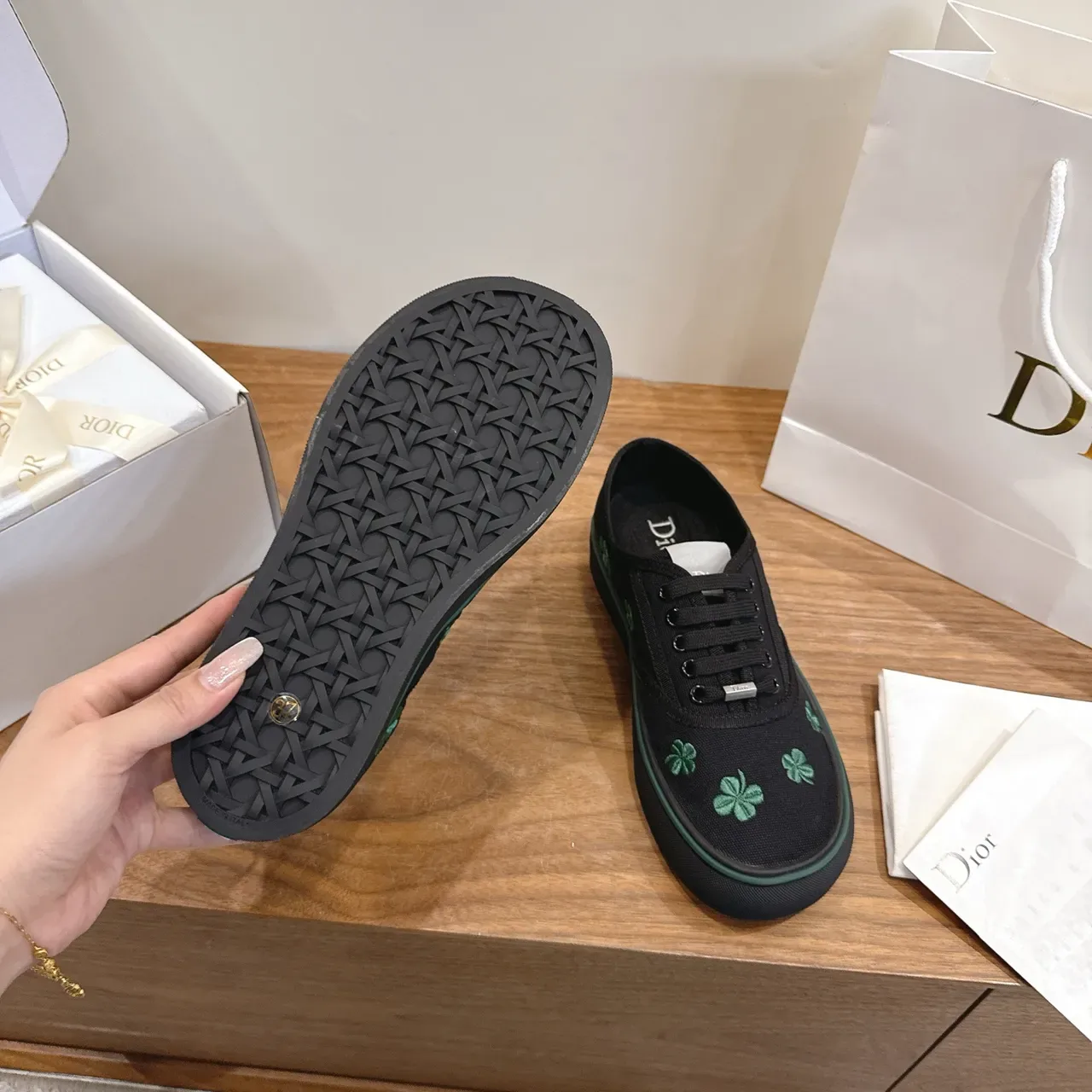 Dior B23 Trèfle à Quatre Feuilles Brodé Sneakers Lifestyle Toile Noir 2