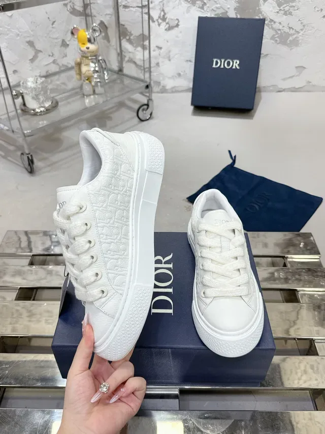 Dior B23 White Embossed Oblique Platform Lifestyle Sneakers 4