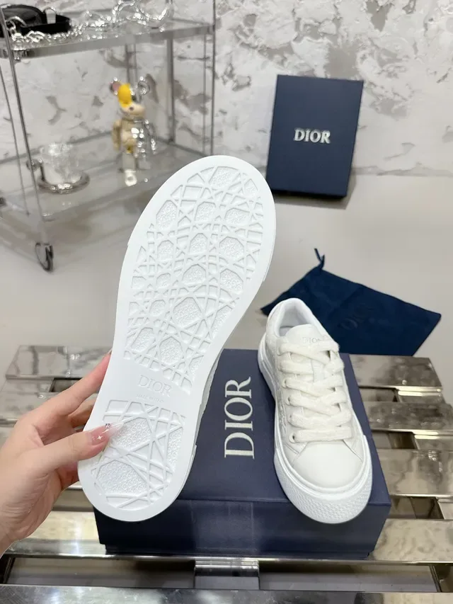 Dior B23 White Embossed Oblique Platform Lifestyle Sneakers 9