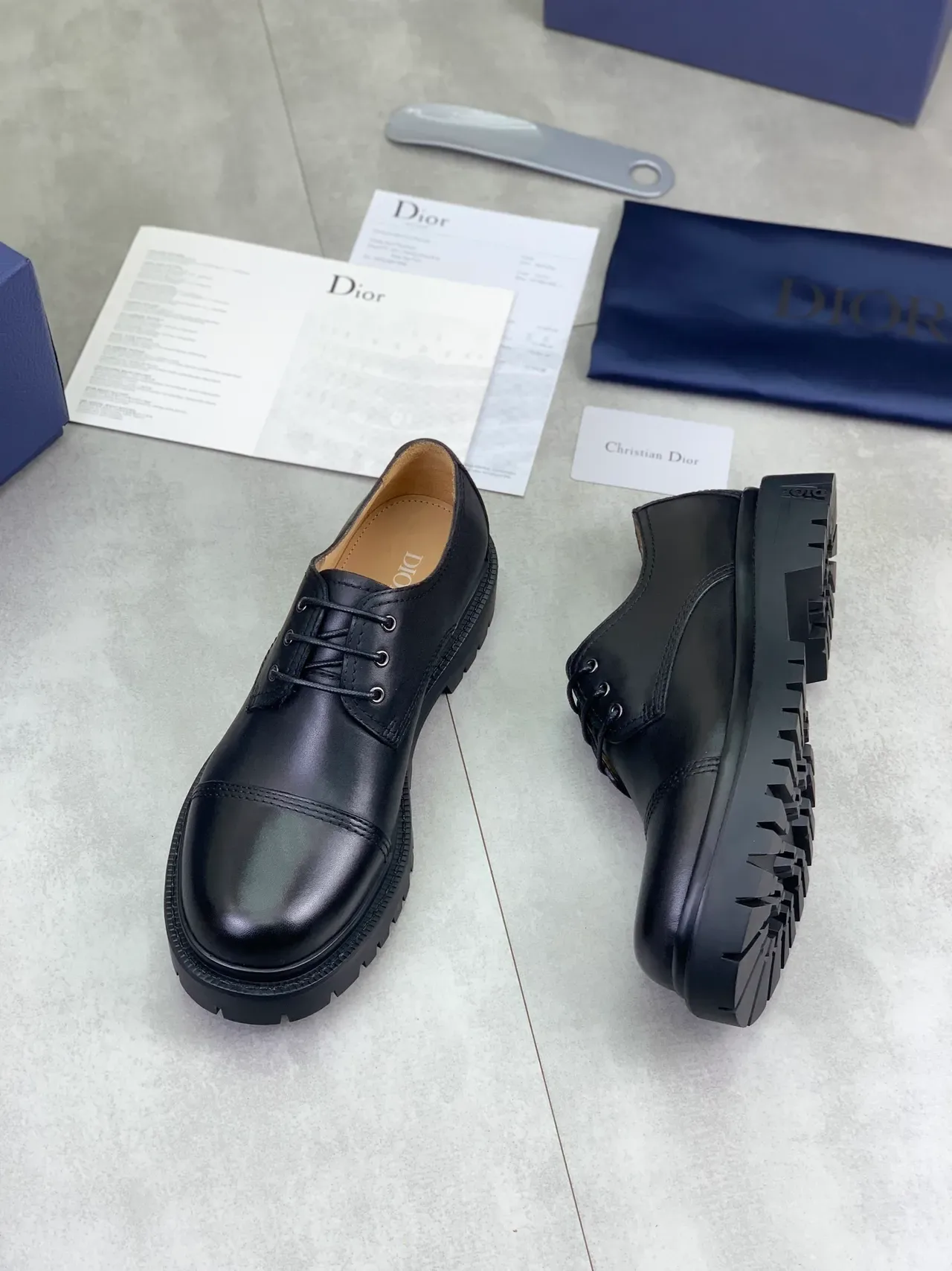 Dior B27 Chaussures Oxford Noir Beige à bout cap à lacets 5