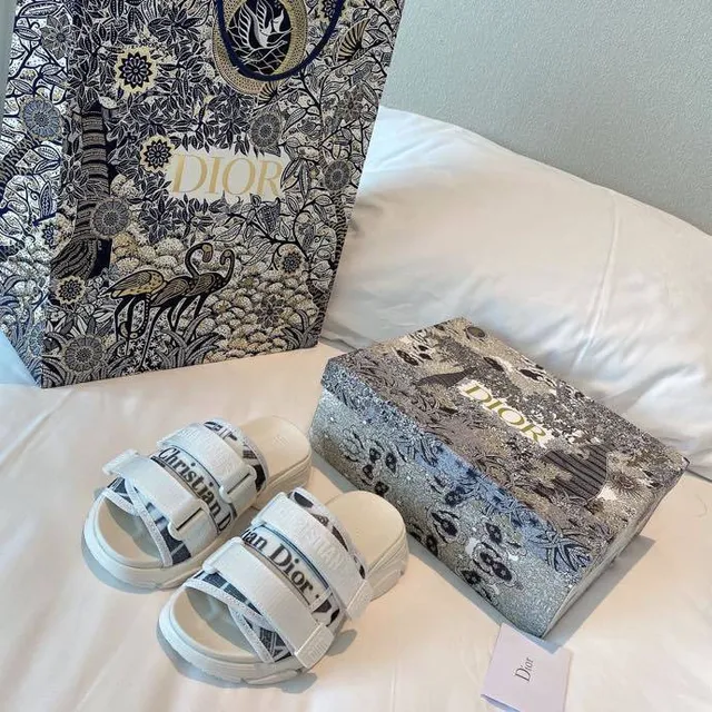 Dior B27 সাদা কালো চাঙ্কি প্ল্যাটফর্ম ডাবল স্ট্র্যাপ স্লাইড ক্যাজুয়াল স্যান্ডাল 5