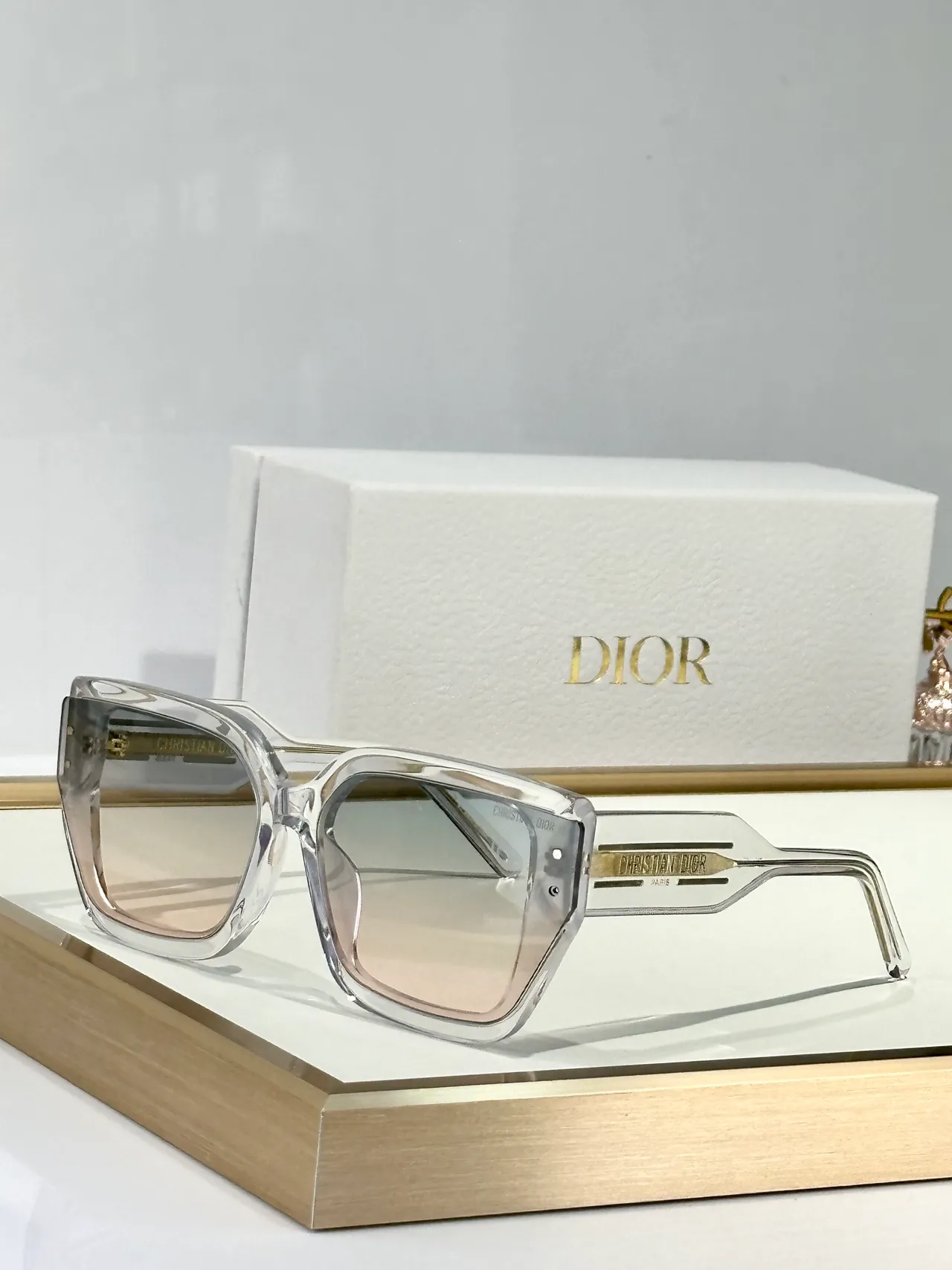 Dior B2x Black Transparent Oversized Geometric Square Cut-Corner Frame Sunglasses 3