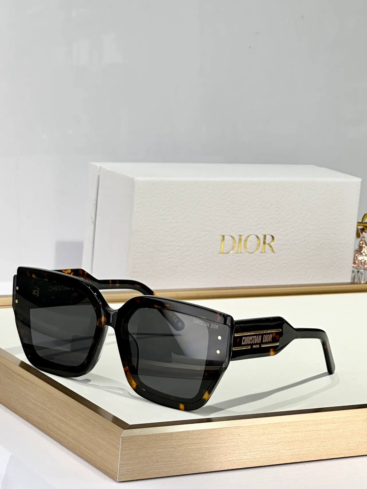 Dior B2x Black Transparent Oversized Geometric Square Cut-Corner Frame Sunglasses 7