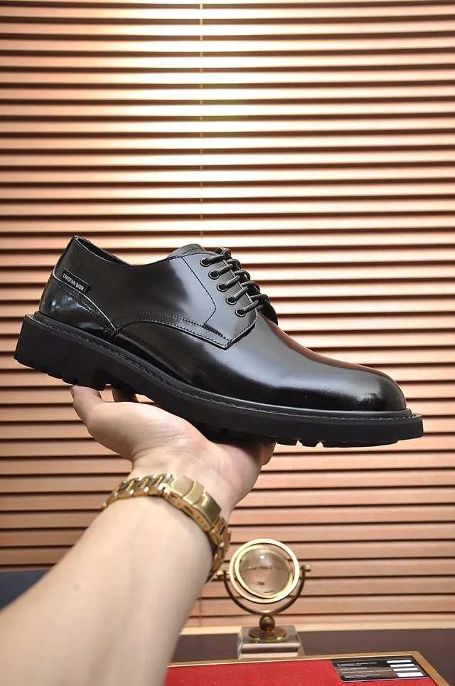 Dior sapatos Oxford de couro polido com ponta cap-toe preta 4