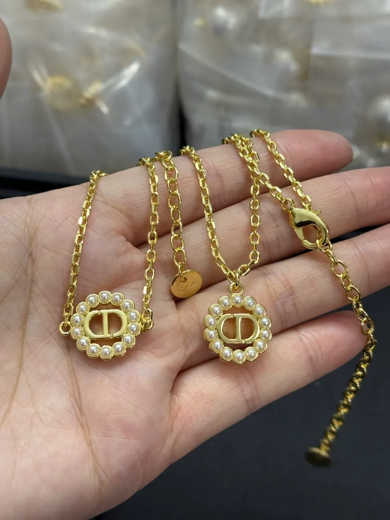 Dior CD Logo Pearl Collection Chaîne Or Blanc Médaillon Collier 2