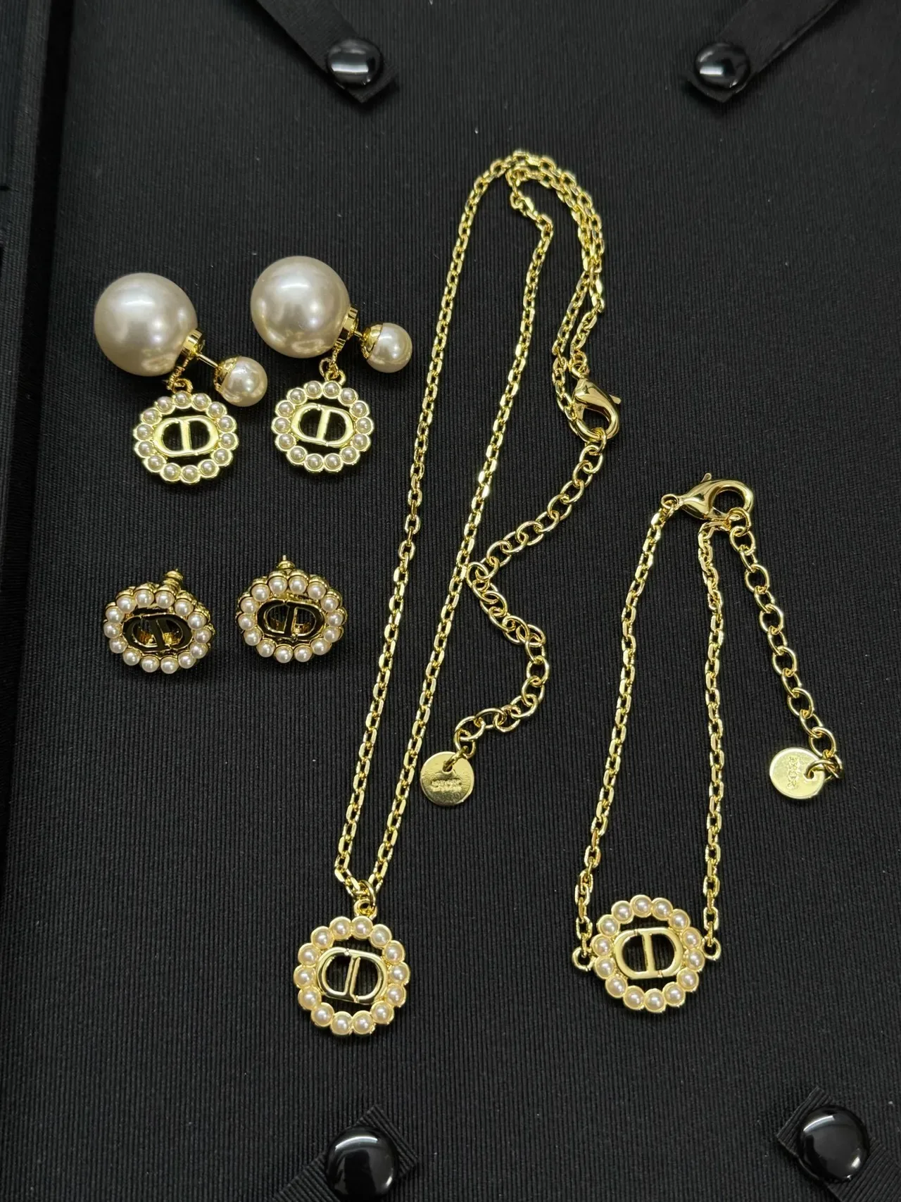 Dior CD Logo Pearl Collection Chaîne Or Blanc Médaillon Collier 7