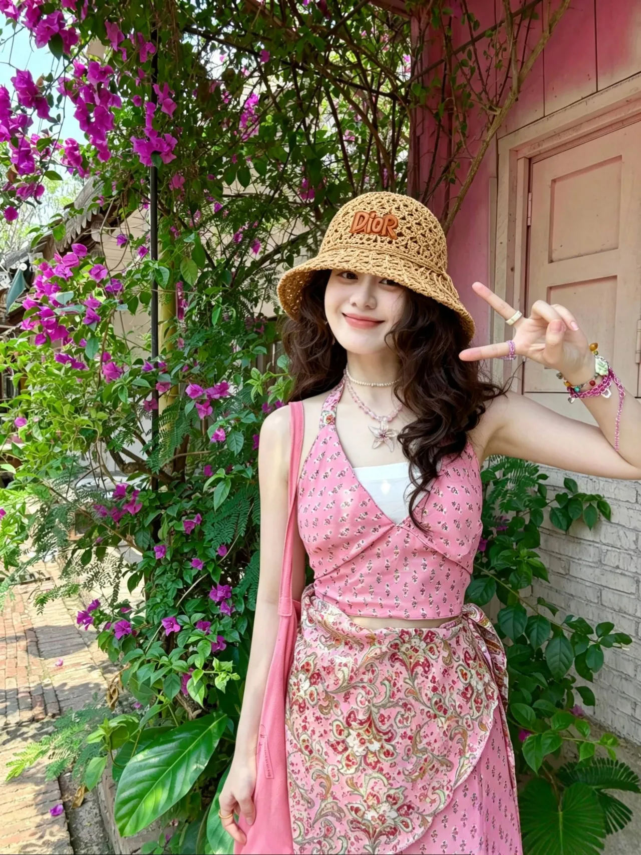 Dior Chapeau de Paille Crocheté Seau 8