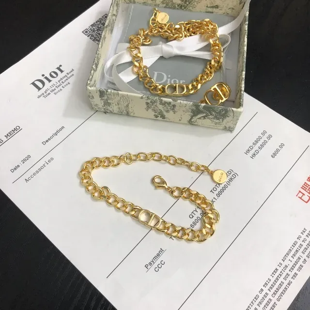 Collier Dior Diorama Chaîne Curb en Or Fermoir Logo en Forme de D 3