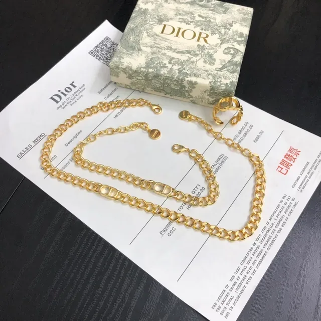 Collier Dior Diorama Chaîne Curb en Or Fermoir Logo en Forme de D 9