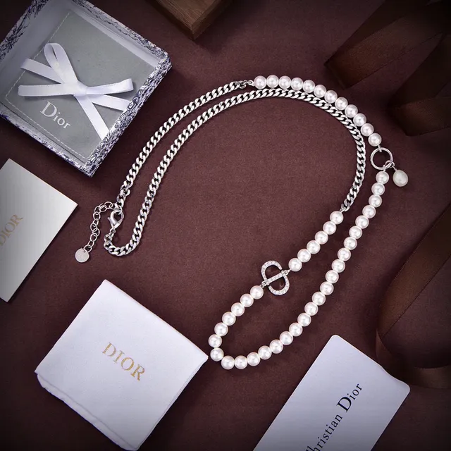 Dior Double-Strand Pearl and Curb Chain Necklace 3