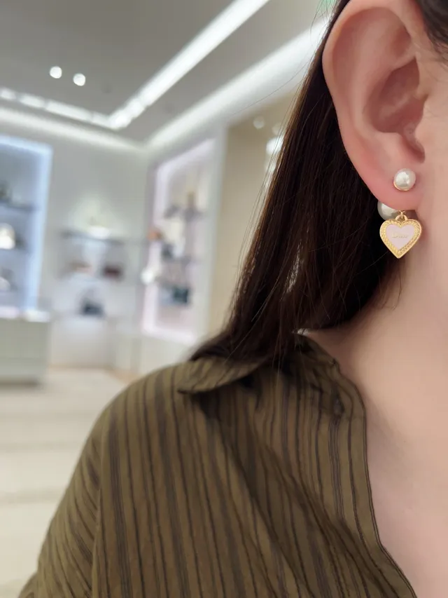Dior Gold Pink Metal Double Pearl Stud Earrings 3