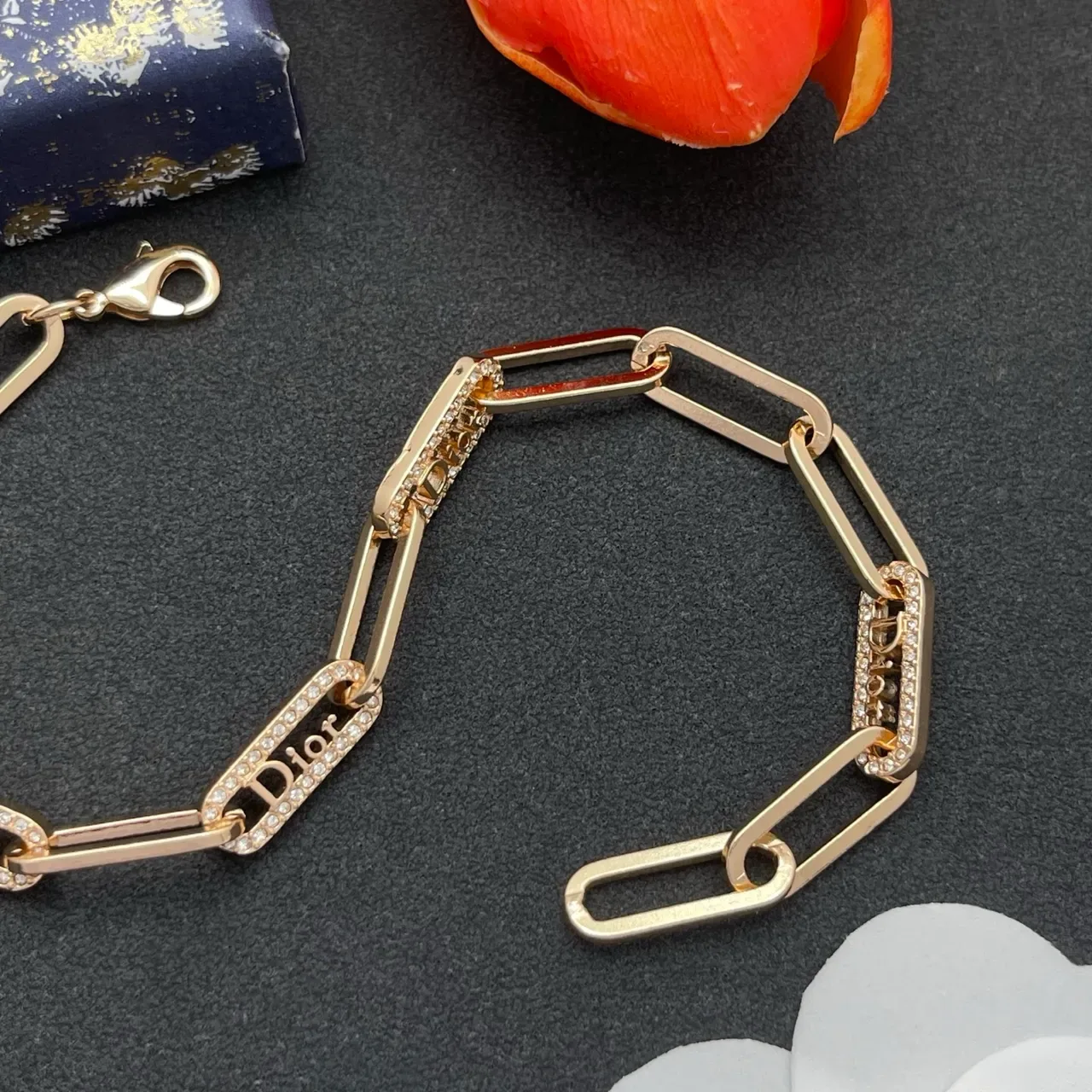 Bracelet Dior Chaîne Paperclip Or Argent Plaques Logo Cristallisées 5