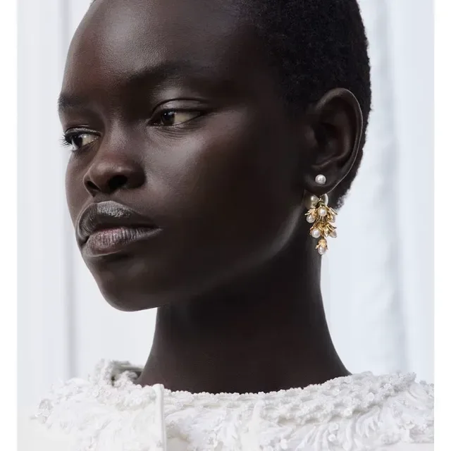 Dior Gold-Tone Floral Pearl Drop Earrings 8
