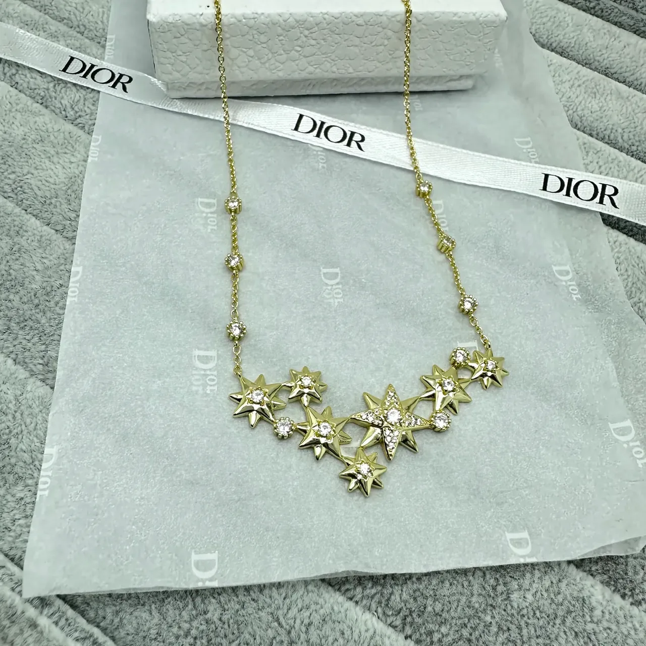 Dior Gold Transparent Chain Star-Shaped Pendants Necklace 3