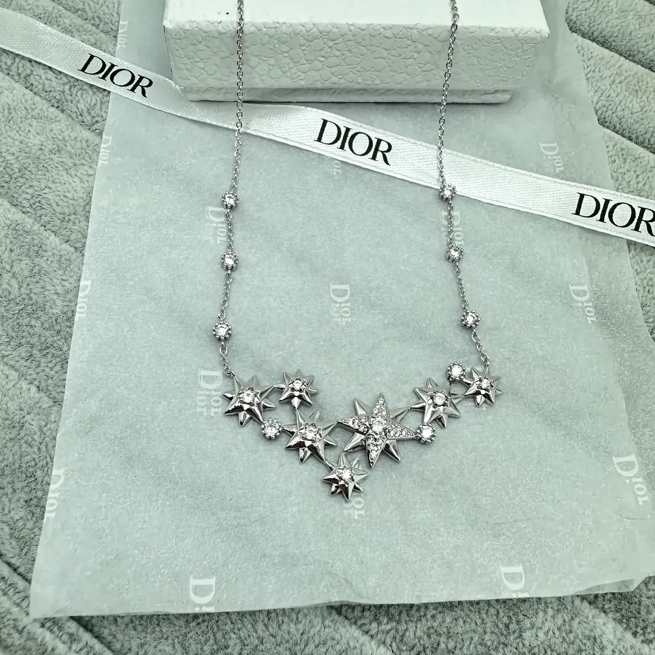 Dior Gold Transparent Chain Star-Shaped Pendants Necklace 4