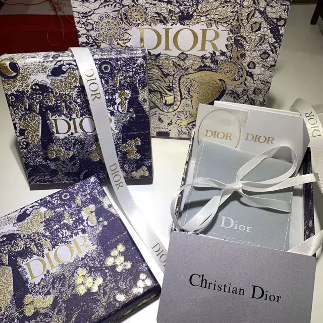 Dior Gray Gold Textured Paper Foil Branding Jewelry 3