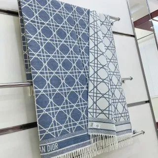 Dior তির্যক জ্যামিতিক নকশা দ্বিমুখী ক্যাশমিয়ার স্কার্ফ