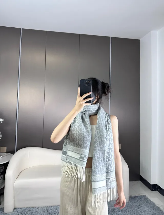 Dior Oblique Gris Blanc Jacquard Logo Pattern Bords Frangés Cachemire Écharpe 4