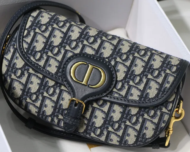 Dior Saddle beige bleu marine oblique jacquard garniture cuir noir Saddle Bag 10