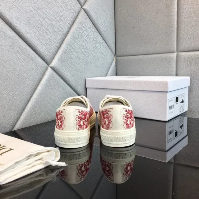 Dior White Red Canvas Upper Oblique Print Lifestyle Sneakers 2