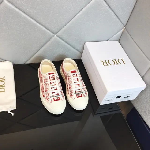 Dior White Red Canvas Upper Oblique Print Lifestyle Sneakers 9
