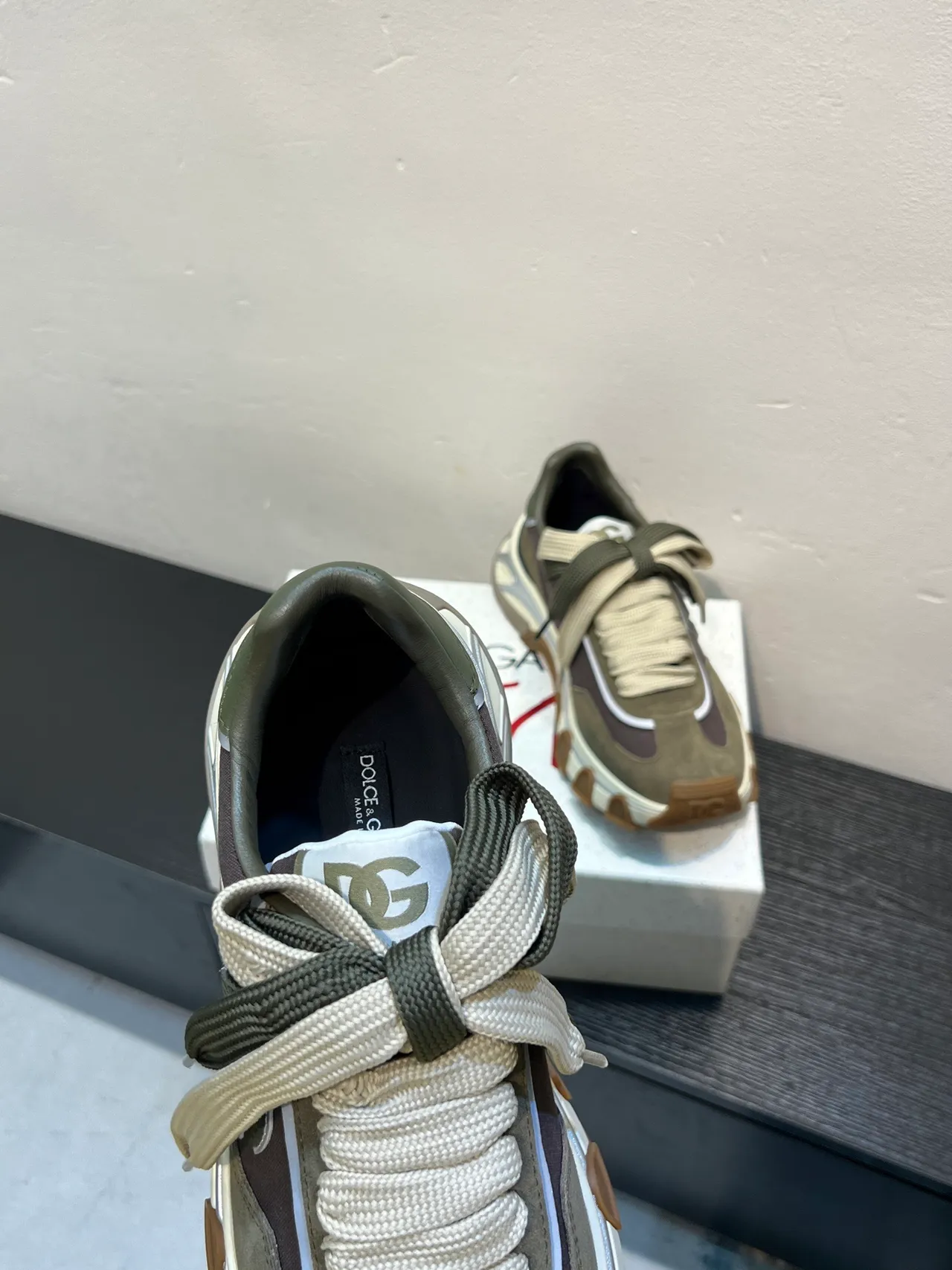 Dolce & Gabbana Vert Armée Semelle Marron Tige daim-mesh superposée Baskets à semelle épaisse 7