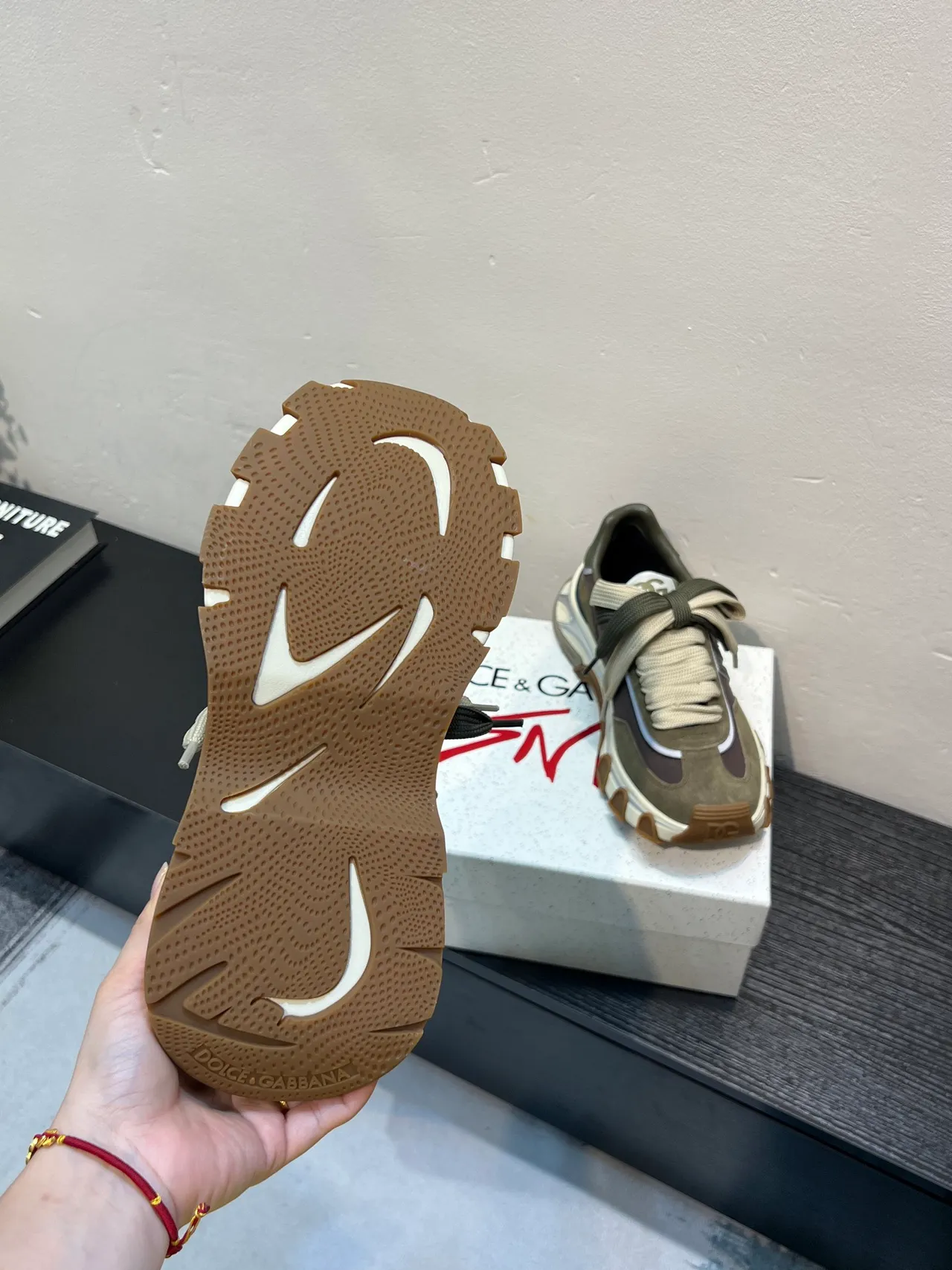 Dolce & Gabbana Vert Armée Semelle Marron Tige daim-mesh superposée Baskets à semelle épaisse 9