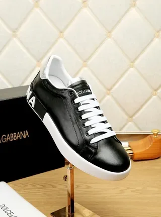 Dolce & Gabbana حذاء أسود جلدي مع كعب أبيض نمط حياة 5
