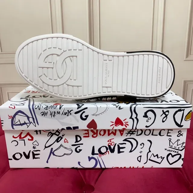 Dolce & Gabbana DG Cristal Branco Rosa Tênis Lifestyle 2