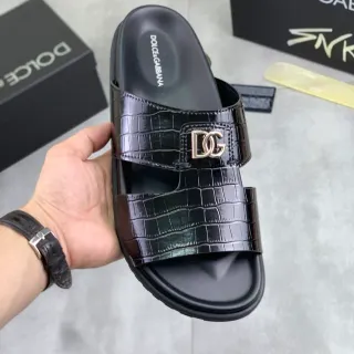 Dolce & Gabbana Portofino Black Glossy Croc-Embossed Leather Interlocking DG Metal Plaque Slippers