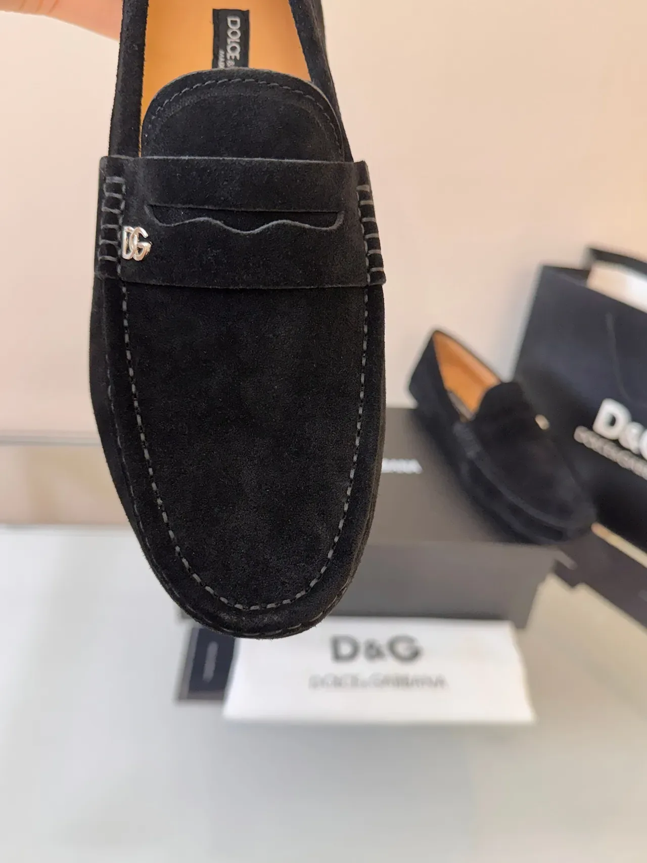 Dolce & Gabbana DG Logo Penny Loafer de Camurça 3