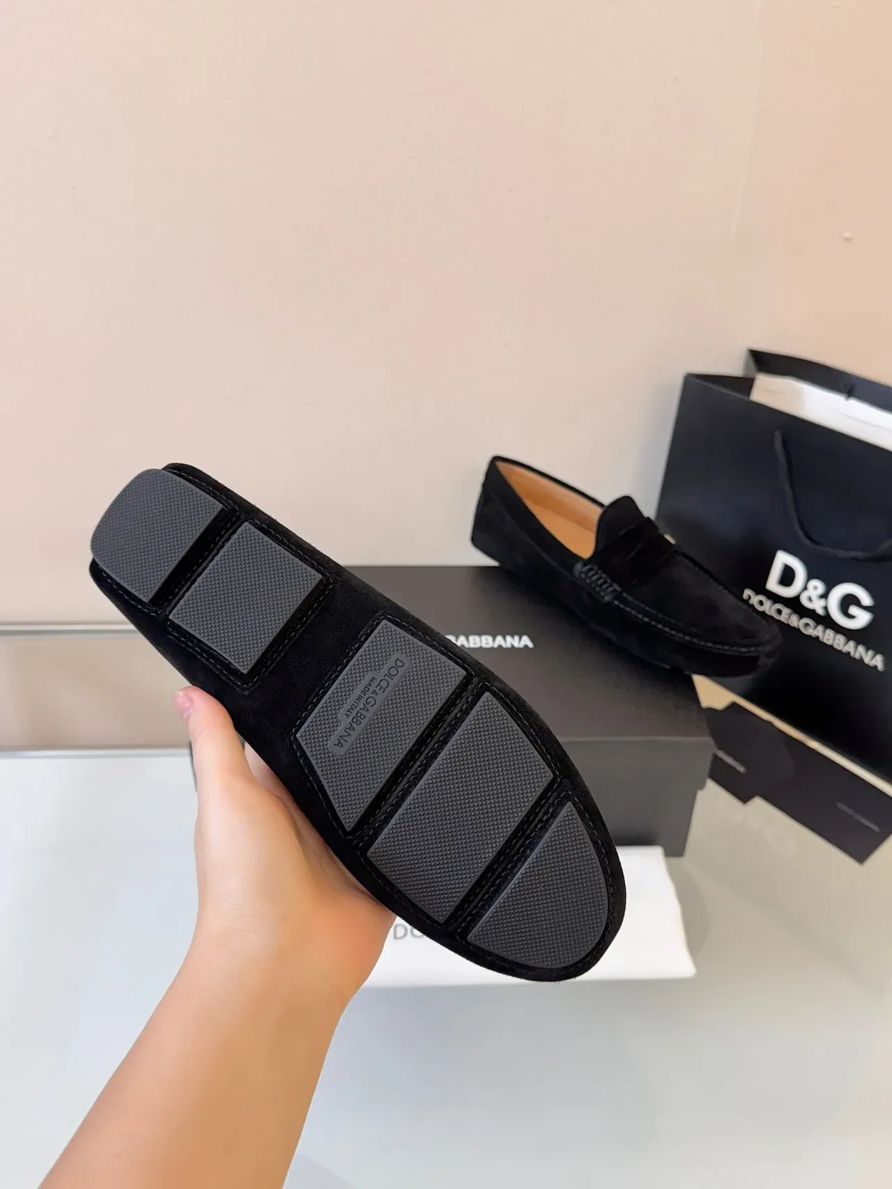 Dolce & Gabbana DG Logo Penny Loafer de Camurça 5