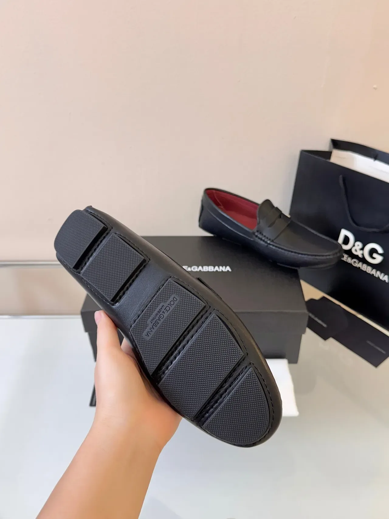 Dolce & Gabbana Portofino Mocassins en cuir noir logo DG 5