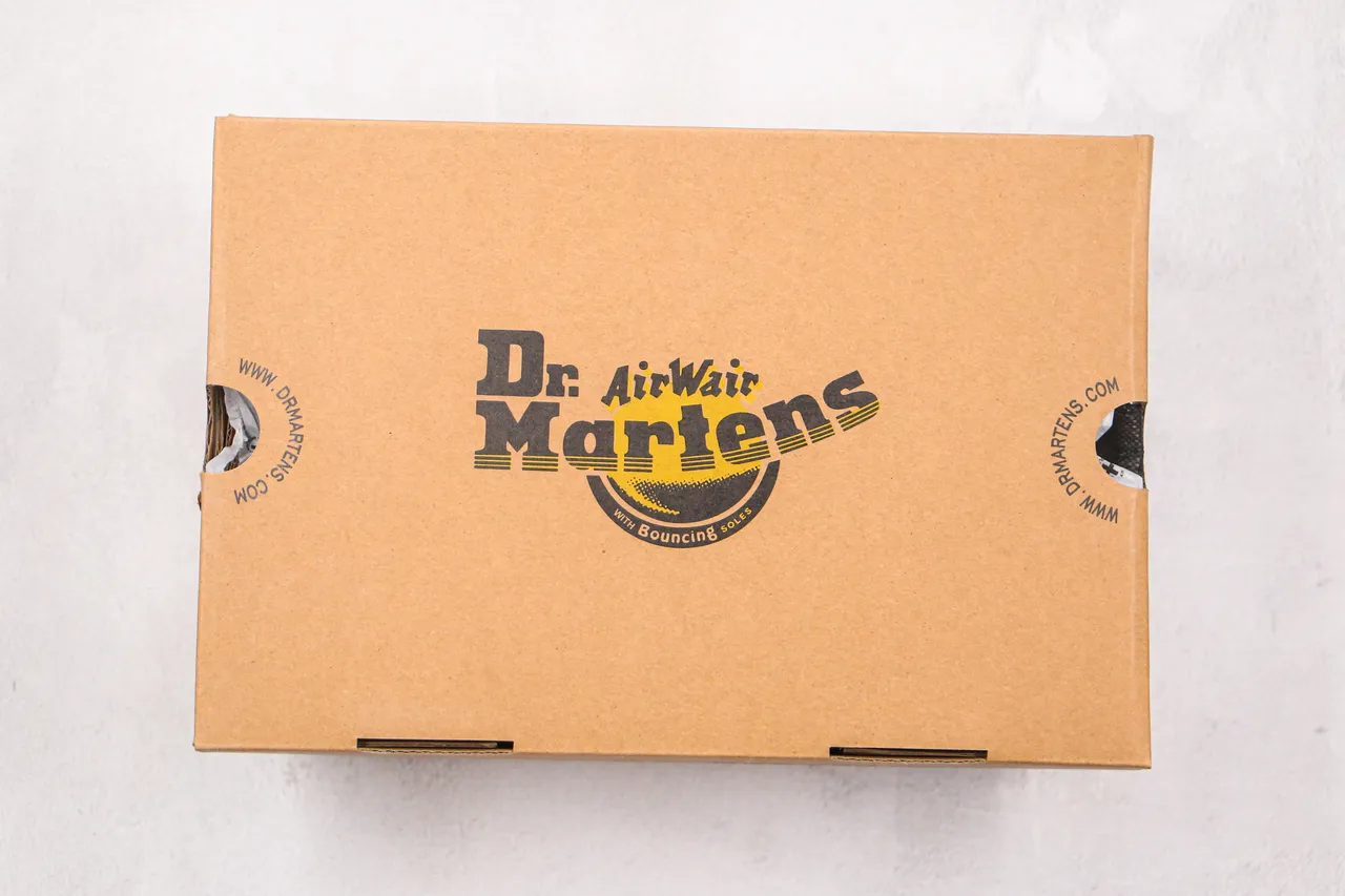 Dr. Martens 1461 Burgundy Black Smooth Leather Upper Yellow Welt Stitching Oxford Shoes 8