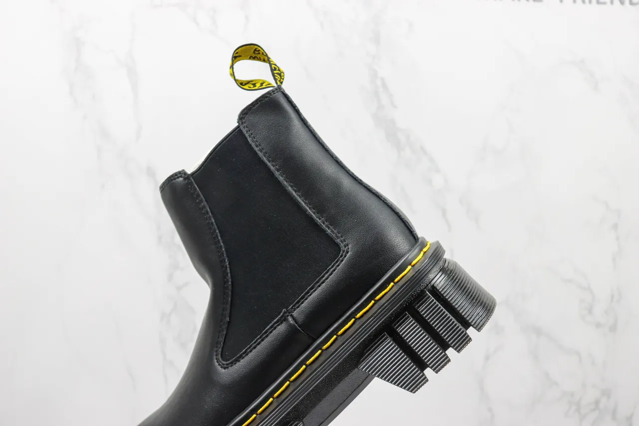 Dr. Martens Jadon Platform 黑色黄色缝线切尔西靴 7