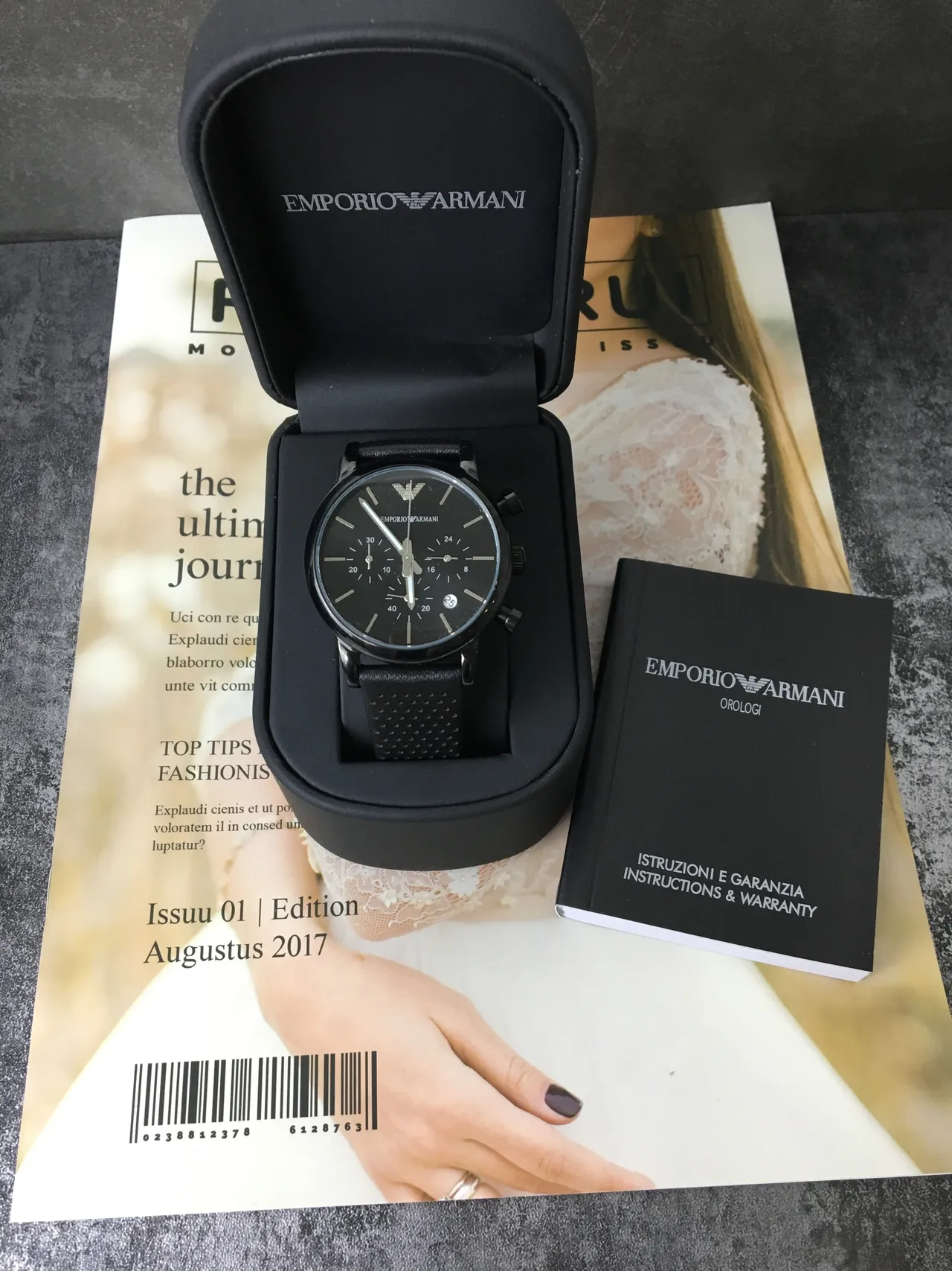 Emporio Armani Cronógrafo Pulseira Preta Perfurada Relógio de Quartzo 4