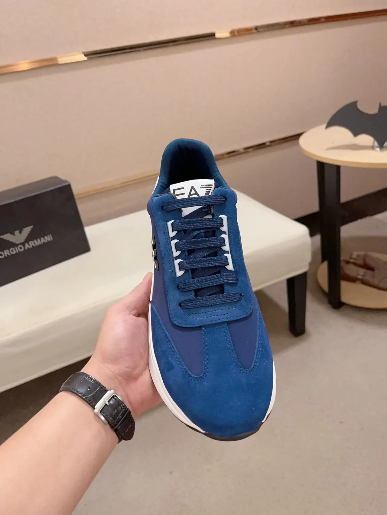 Emporio Armani Aigle Logo Chaussures Lifestyle en Daim Bleu 3