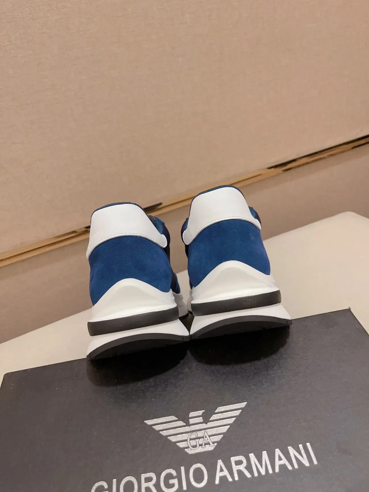 Emporio Armani Aigle Logo Chaussures Lifestyle en Daim Bleu 9