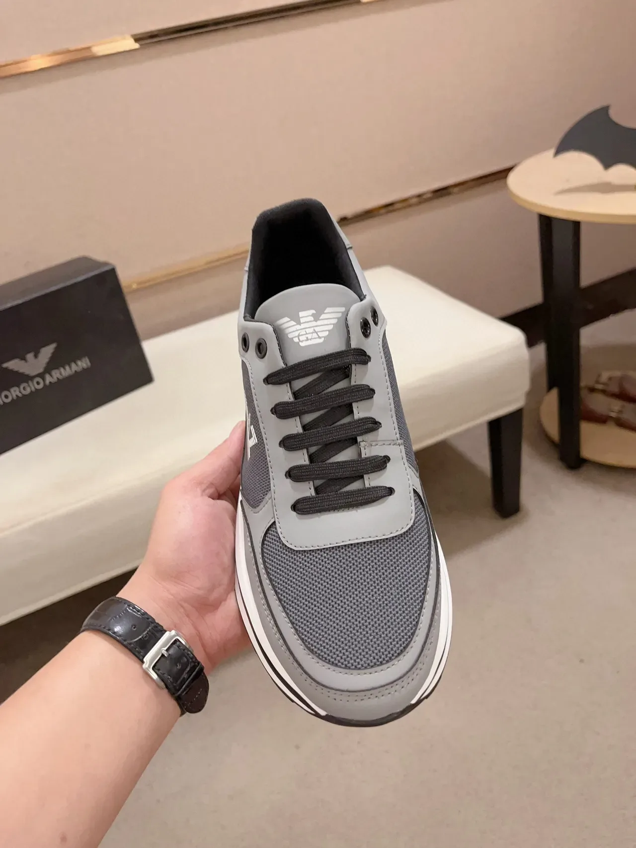 Emporio Armani رمادي أسود شبكي وصناعي علوي متعدد الطبقات تناقض قاعدة حذاء رياضي 2