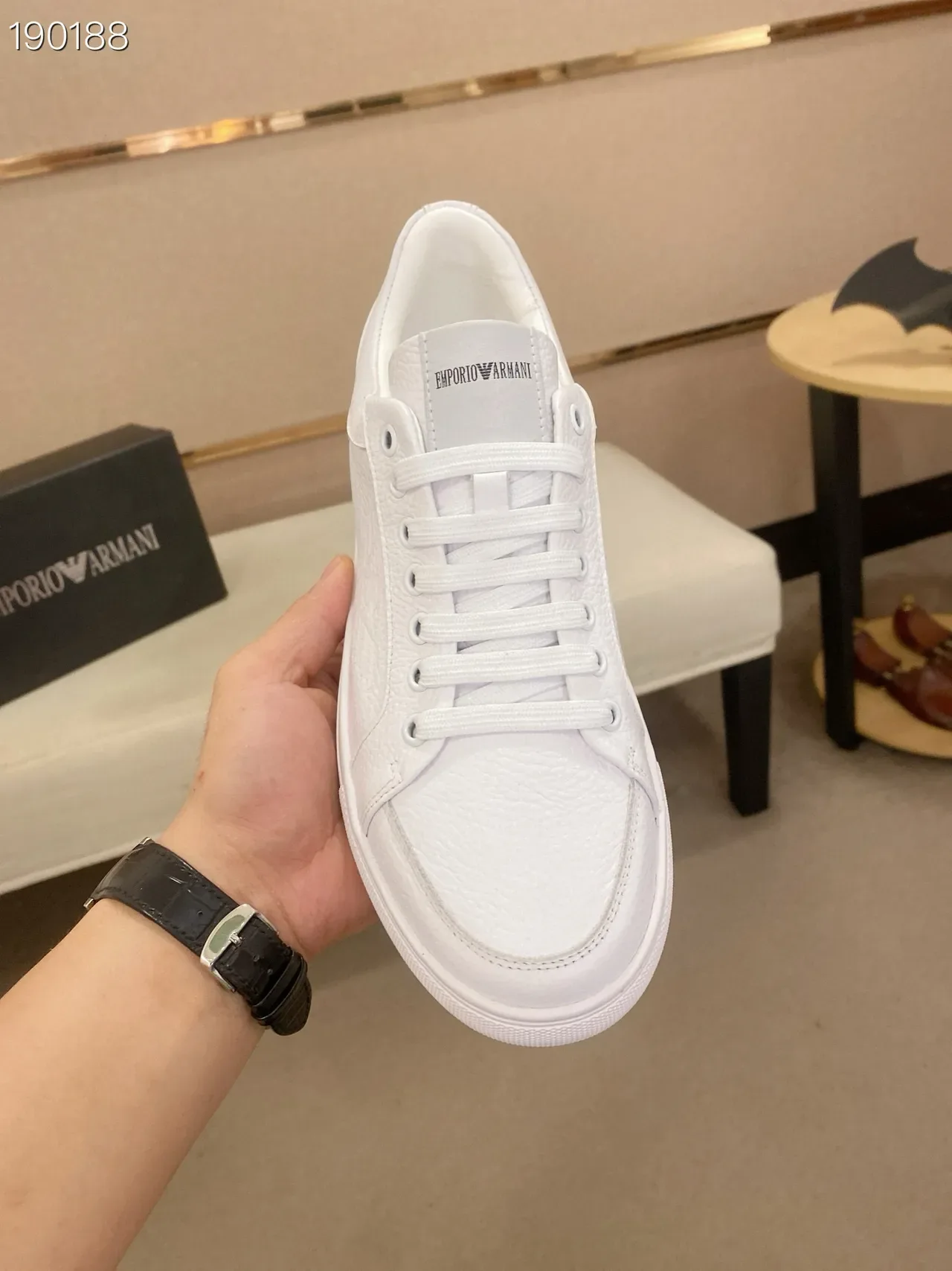 Emporio Armani Sneakers Lifestyle en Cuir Texturisé Blanc avec Logo d'Aigle 5