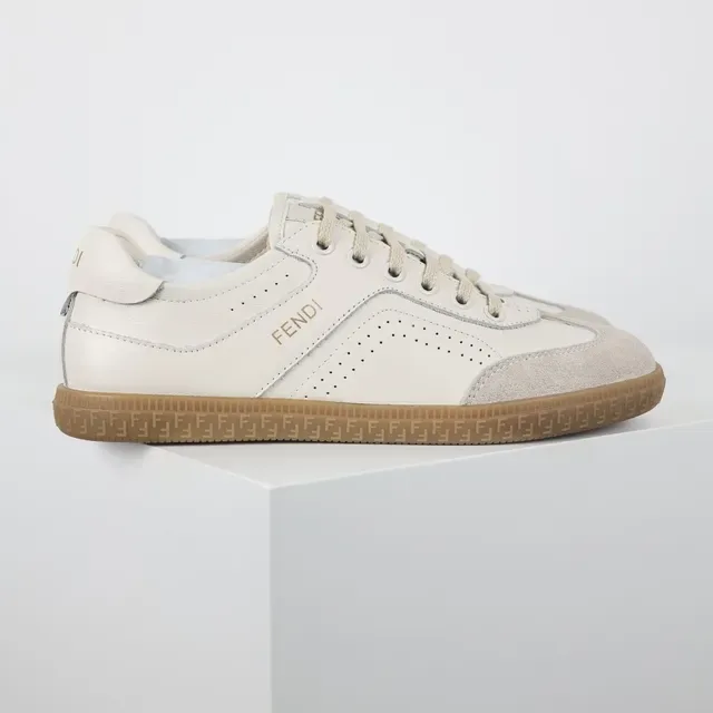 Fendi Chaussures lifestyle beige marron basses mélange daim cuir 3