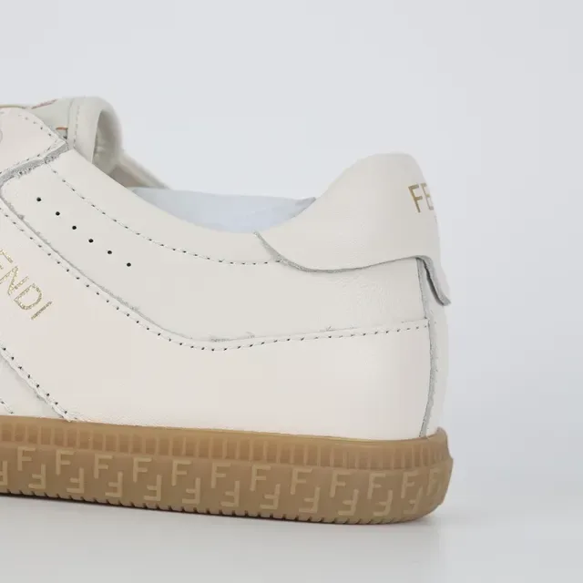 Fendi Chaussures lifestyle beige marron basses mélange daim cuir 4