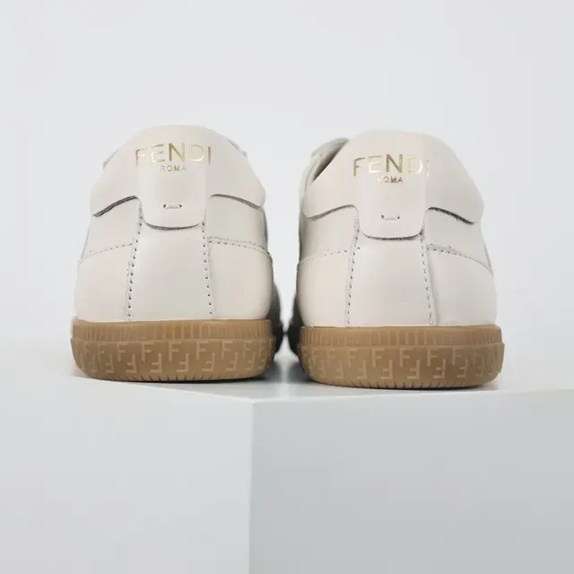 Fendi Chaussures lifestyle beige marron basses mélange daim cuir 8