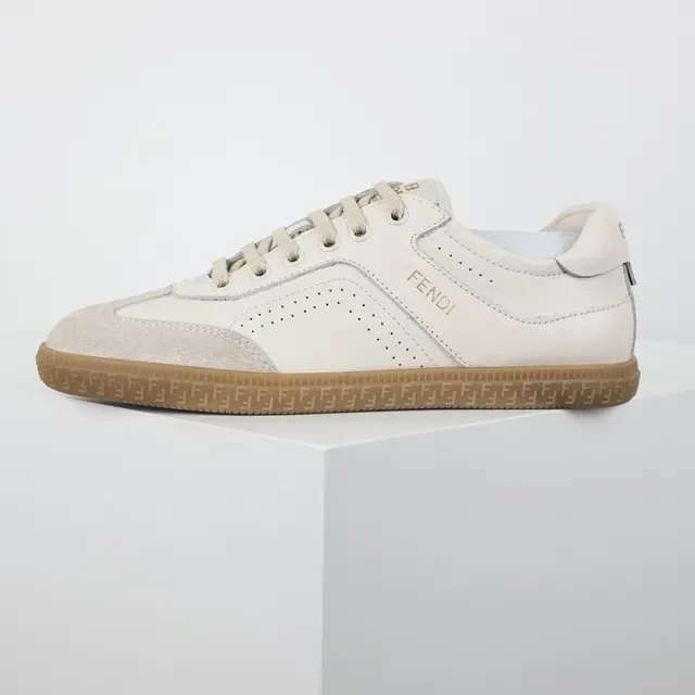 Fendi Chaussures lifestyle beige marron basses mélange daim cuir 9