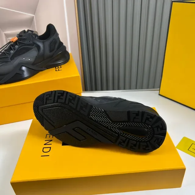 Fendi Tênis Chunky Pretos e Laranja Meia Sola Sculptada Mesh e Overlays Sintéticos 2