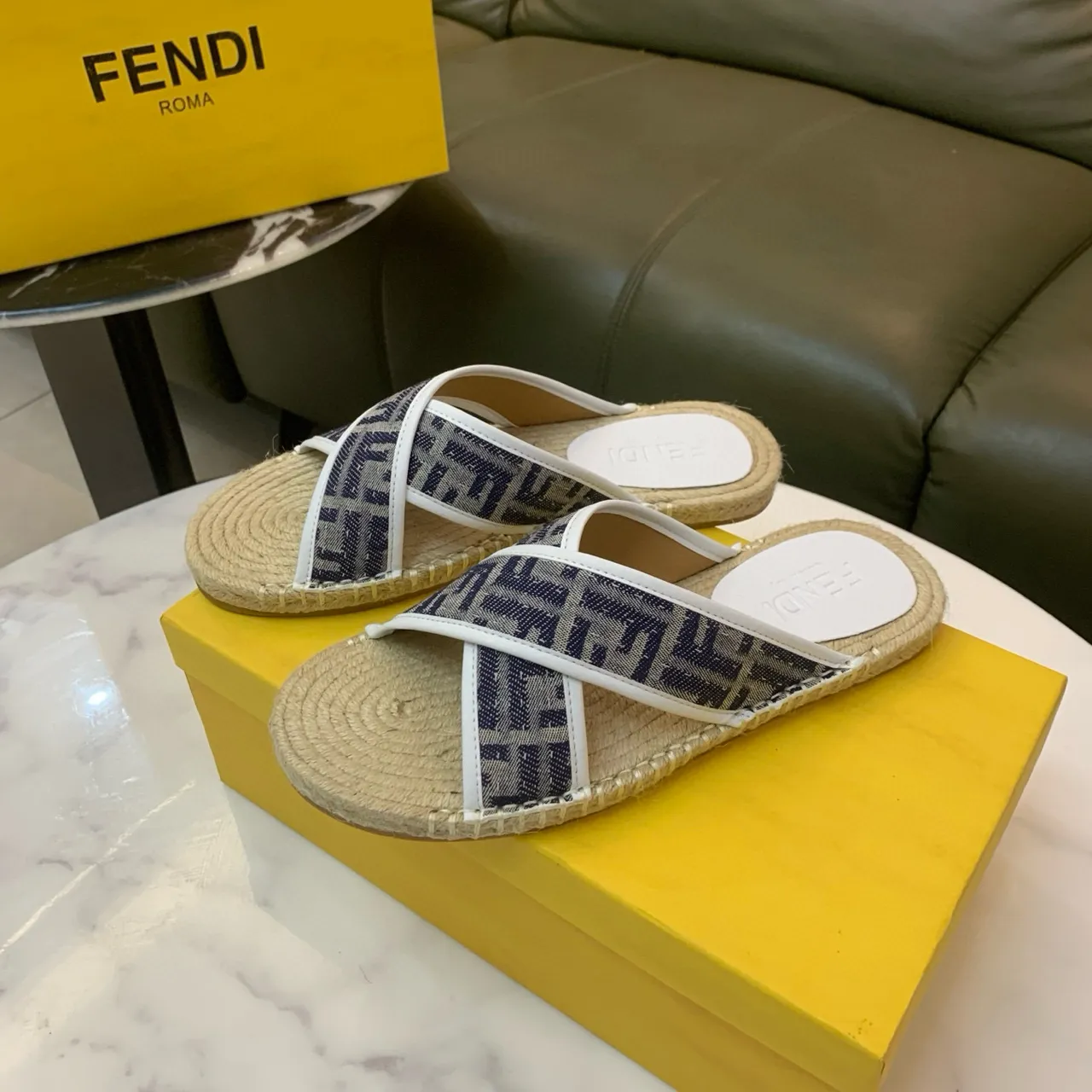 Fendi FF Monogram Espadrilles Navy Beige semelle à brides croisées 2