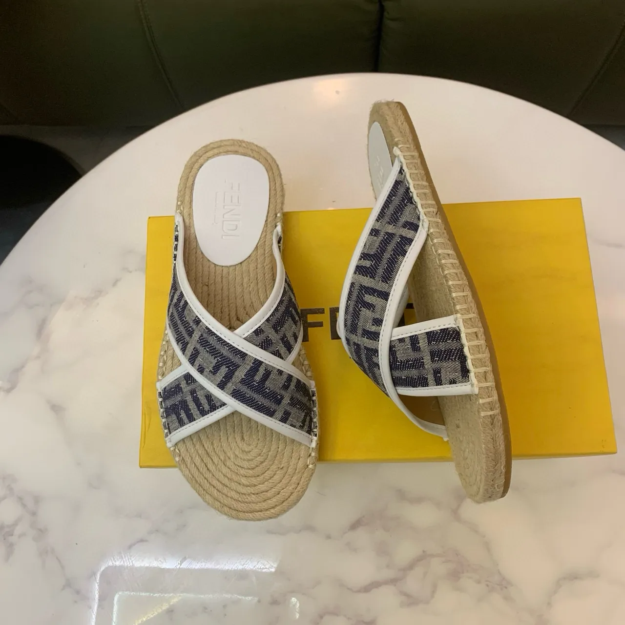 Fendi FF Monogram Espadrilles Navy Beige semelle à brides croisées 4