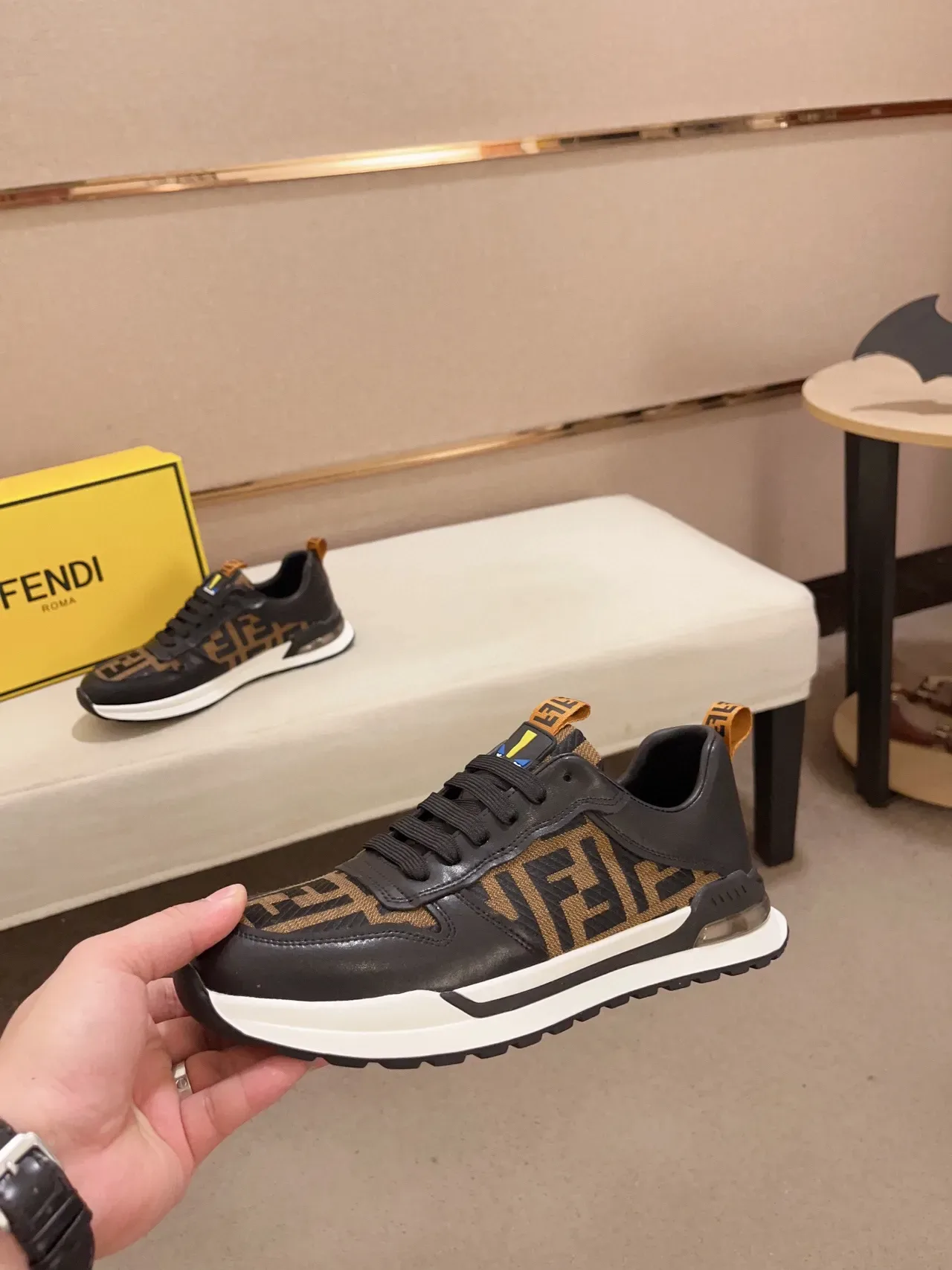 Fendi FF Runner Negro Marrón Monogramado Estructura con Capas Superiores Sneakers Lifestyle 8